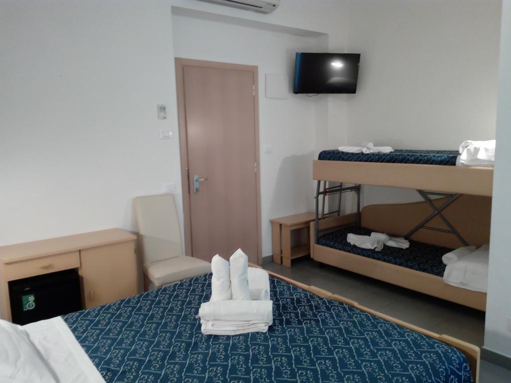 Hotel Nautilus Cattolica Exterior foto