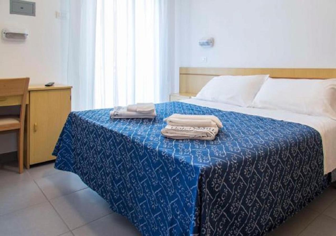 Hotel Nautilus Cattolica Zimmer foto