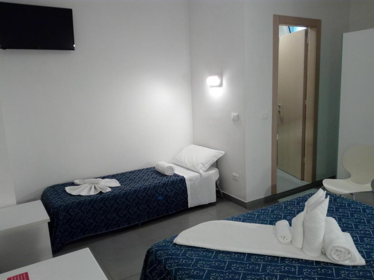 Hotel Nautilus Cattolica Exterior foto